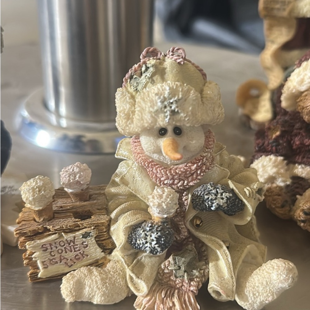 Boyds Bears Snowman with Cream and Tan Accents